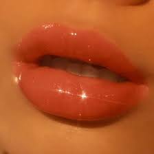 L Amour Eternel Cosmetiques Sur Instagram Quot Le Saviez Vous La Collection De Verres A Art Des Levres Esthetique Orange Design De Maquillage