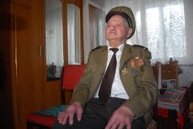 El a implicat marea majoritate a țărilor lumii—inclusiv toate marile puteri—care au format două alianțe militare opuse: A Luptat In Cel De Al Doilea RÄƒzboi Mondial È™i A Fost Prizonier In LagÄƒrele RuseÈ™ti Avansat La Gradul De Sublocotenent La 94 De Ani Galerie Foto Libertatea Libertatea