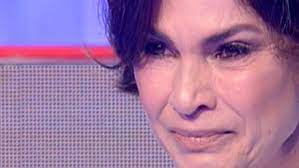 Maybe you would like to learn more about one of these? Ramona Badescu Scoppia In Lacrime In Diretta Mio Padre E Grave La Malattia Lo Ferisce Nella Dignita