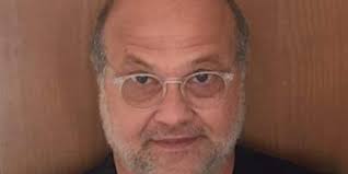 Morre aos 83 anos John Noakes, apresentador do programa infantil 'Blue  Peter'