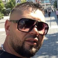 90+ Profile mit dem Suchbegriff „Tona“