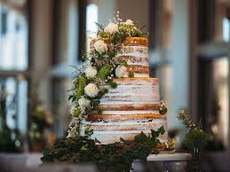 So if your future spouse loves decadent dark chocolate cake with espresso filling, and you're more into carrot cake with cream cheese frosting, then have the cake made with layers of each. This Is The Average Wedding Cake Cost