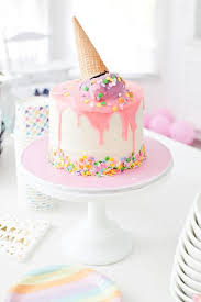 Top 11 Birthday Cakes Ideas For Girls In Malaysia 2020 Updated M Cake Boutique