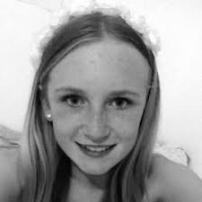 Erin Cranston's Instagram, Twitter & Facebook