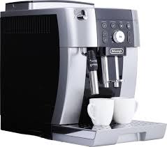 De'longhi tubeless system reduces the amount of coffee powder left inside the grinder to a minimum, so only newly ground coffee is used to create your espresso. De Longhi Magnifica S Smart Ecam 250 23 Sb Coolblue Before 23 59 Delivered Tomorrow