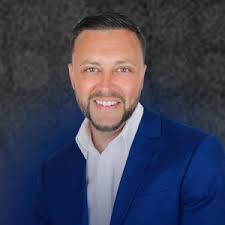 Vinnie Medugno Goes National with Red Apple Music Networks