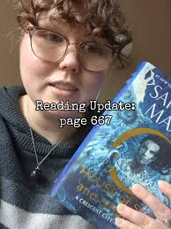 Crescent City really has my mind working through the Mass-verse #cresc...