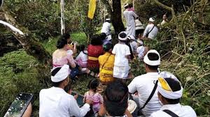 Ucapan yang merupakan tradisi umat hindu di bali ini memang sewajarnya tak hanya perlu diingat namun juga diungkapkan setiap kali salah seorang umat sesama agamanya meninggal. Umat Hindu Papua Gelar Upacara Melasti Di Pegunungan Jayawijaya