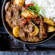 Ultimate Beef Massaman Curry Recipe Nicky S Kitchen Sanctuary