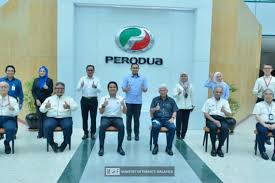 0 ratings0% found this document useful (0 votes). Lawatan Ke Ibu Pejabat Dan Kilang Perodua Di Sg Choh Rawang