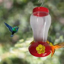 Envie de fabriquer une mangeoire à oiseaux diy ? Plastique Oiseau Eau Bouteille D Alimentation Suspendu Mangeoire Pour Oiseaux Jardin Exterieur En Plastique Fleur Fer Crochet Mangeoire Pour Oiseaux Oiseau Alimentation Aliexpress