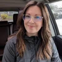 Leanne Klein's Instagram, Twitter & Facebook