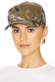 BEVERLY HILLS x REVOLVE ARGYLE 背心– Brown & Grey Multi