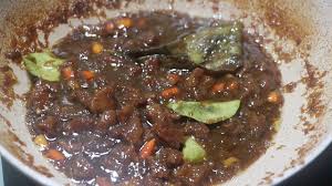 Tumis bumbu tumbuk kasar, serai, dan daun jeruk sampai wangi. Rica Rica Daging Kambing Pedas Nya Terasaa Youtube