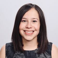 Helen Steblecki's Instagram, Twitter & Facebook