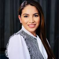 Cristal Leon's Instagram, Twitter & Facebook