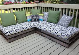 Pallet Couch Year Two The Cushions Stored Well And Pillows Thinking That We Will Pallet Furniture Outdoor Diy Patio Furniture Cushions Diy Outdoor Cushions