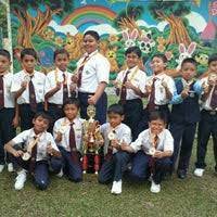 Esteve aqui mais de 10 vezes! Sekolah Kebangsaan Raja Muda Intergrasi Aula Universitaria