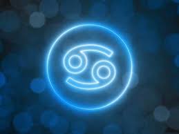 Lung cancer is one of the most dangerous types of cancer there is, so catching it early is very important! Zodiac Signs Who Do Not Get Along At All The Times Of India