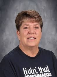 Kari Ackerman's Instagram, Twitter & Facebook