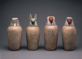 Vasos Canopicos O Canopes De Calcita Y Madera Este Conjunto De Tarros Pertenecia A La Senora Neskhons Esp Canopic Jars Egyptian Mythology Egyptian Artifacts