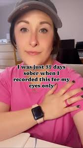 LEXI DONOVAN ✳︎ alcohol free lifestyle & weightloss tips