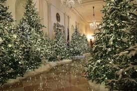 The White House Just Unveiled Its Christmas Decorations And They Re Simply Magical White House Christmas Decorations White House Christmas Tree White House Christmas