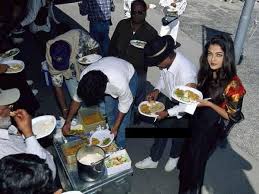 Rare Pic Of Aishwarya During 90s Aishwarya Rai Pictures Aishwarya Rai Aishwarya Rai Bachchan Salman,katrina,malaika,shilpa,kareena,aishwarya,deepika cooking food first time during lockdown.