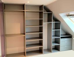 Comment Construire Un Dressing Pour Pas Cher Plan De Dressing Dressing Sous Combles Rangement Interieur Dressing Sous Pente