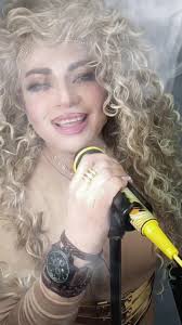 Jannet Correa Singing