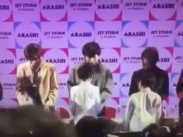 arashi 動画 画像 on twitter 子供と入れ替わりたいです 嵐 arashi arashi arashiintpe 二宮和也 相葉雅紀 松本潤 大野智 櫻井翔 arashi5official 嵐 二宮 和 也 松本潤