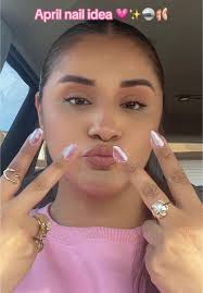 Stylish Pink Chrome Nail Ideas for April 2025