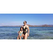 Hasil gambar untuk wulan guritno seksi bikini