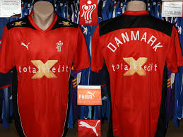 Der vertrag sah puma als hauptpartner des figc bis in das nächste jahrzehnt vor. Handball Jersey Maglia Trikot Camiseta Shirt Denmark Dhf Puma Practice Training Rugbyandfootballshirts Com