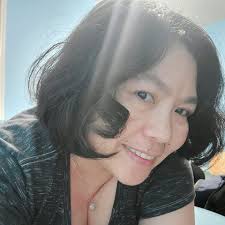 The grinch will be making an appearance at the kitsap mall with Santa at  430!!