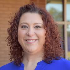 UT Extension Agent Shelly Barnes Receives the Charles and Julie Wharton  Award