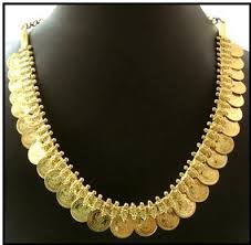 This Is A Traditional South India Gold Plated Coin Necklace Called Kasumalai Or Kasumala This Gorgeous Kasumalai Online Gold Jewellery Jewelry Bridal Jewelry