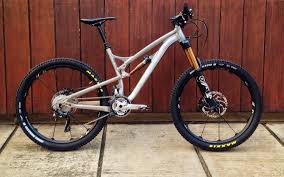 Belum lama ini, united bike meluncurkan sepeda seri kebudayaan & pariwisata indonesia, yang merupakan edisi khusus yang didekasikan bagi tanah air tercinta. Patrol 671 Andre Palmer Mountain Biking Pictures Vital Mtb