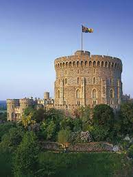 No trip to windsor is complete without a visit to amazing windsor castle. The Round Tower Famous Castles Windsor Castle Beautiful Castles