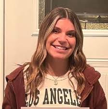 Sarah Rustad's Instagram, Twitter & Facebook