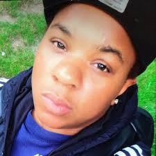 Men's size 9 1/2 shoes needed urgently?