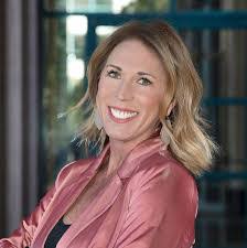 Jennifer James's Instagram, Twitter & Facebook