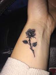 Pinterest Thequeensamm Rose Tattoos On Wrist Flower Wrist Tattoos Wrist Tattoos For Women