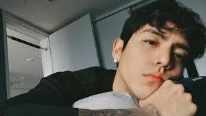 Ian Yang's Instagram, Twitter & Facebook