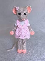 Let's welcome our new members! Rose Mowat, Chris Hamshaw, Laurie Gilkenson,  Edna Mullan, Ayesha Jamal, Batya Emunah, Megan Morrell, Gamze Tekçe, Angela  Jones, Eva Schildt, Rachael Mathenge, Nahed Emam, Jeanette Wheeler, Joan