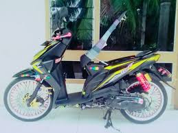 Modifikasi kali ini kita tampil beda ya gan. Koleksi Download Modifikasi Motor Beat Karbu Terkeren Modifikasi Yamah Nmax