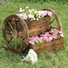 Voir plus d'idées sur le thème déco jardin, jardins, idées jardin. 11 Idees De Decoration Avec Roue De Charette Decoration Deco Jardin Amenagement Jardin