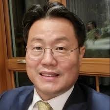 Great News📢📢📢 ADATA President Shalley Chen has been honored by her alma  mater, Ming Chuan University in Taiwan, for her outstanding achievements  and contribution to society. Under her leadership…