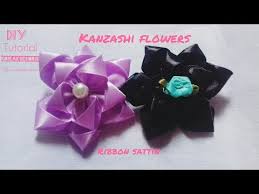 Cara membentuk bunga dari pita jepang. Diy 86 Cara Membuat Bunga Dari Pita Jepang Bunga Dari Pita Diy Pita Kreasi Pita Jepang