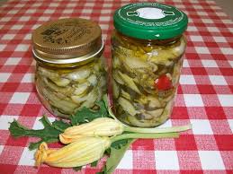 Ottimo antipasto da preparare senza cottura! Zucchine Sott Olio Alla Calabrese Coccole Per Il Palato